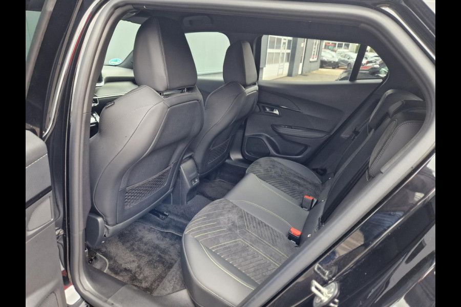 Peugeot 2008 1.2 EAT8 130Pk GT Line+ /Elek. Stoel/ACC/i-cockpit/Full! Peugeot 2008 1.2 EAT8 130Pk GT Line+ /Elek. Stoel/ACC/i-cockpit/Full!