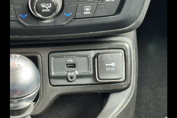 Jeep Renegade 1.0T 120 Night Eagle | Blackline | Clima | CarPlay | Keyless Jeep Renegade 1.0T 120 Night Eagle | Blackline | Clima | CarPlay | Keyless