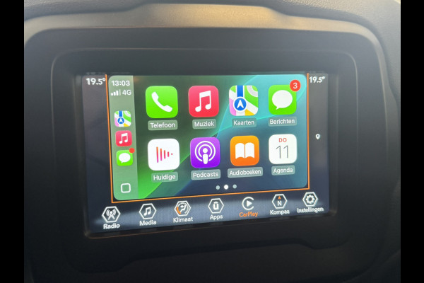 Jeep Renegade 1.0T 120 Night Eagle | Blackline | Clima | CarPlay | Keyless Jeep Renegade 1.0T 120 Night Eagle | Blackline | Clima | CarPlay | Keyless