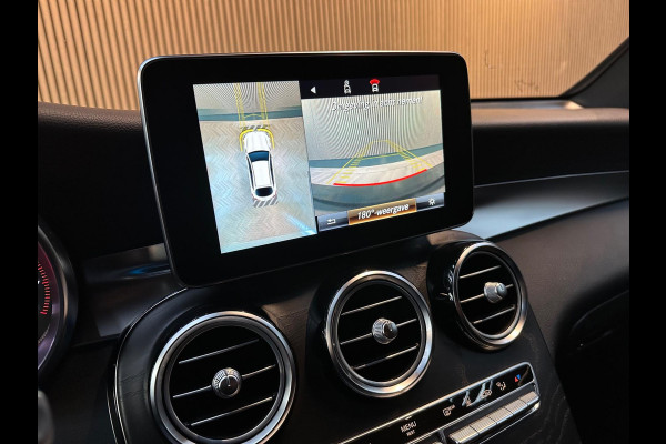 Mercedes-Benz GLC Coupé 250 4MATIC Premium Plus. Pano Mercedes-Benz GLC Coupé 250 4MATIC Premium Plus. Pano