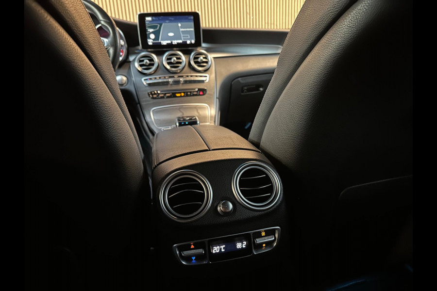 Mercedes-Benz GLC Coupé 250 4MATIC Premium Plus. Pano Mercedes-Benz GLC Coupé 250 4MATIC Premium Plus. Pano