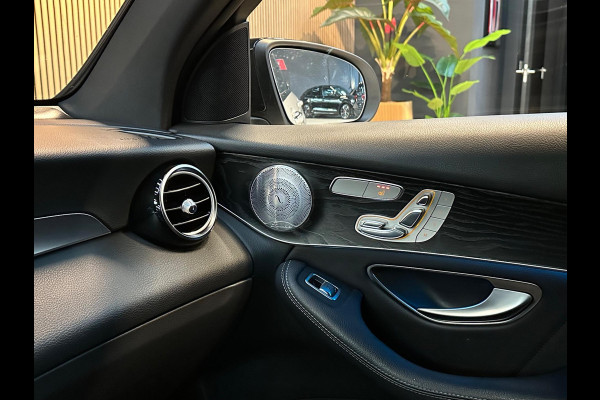 Mercedes-Benz GLC Coupé 250 4MATIC Premium Plus. Pano Mercedes-Benz GLC Coupé 250 4MATIC Premium Plus. Pano