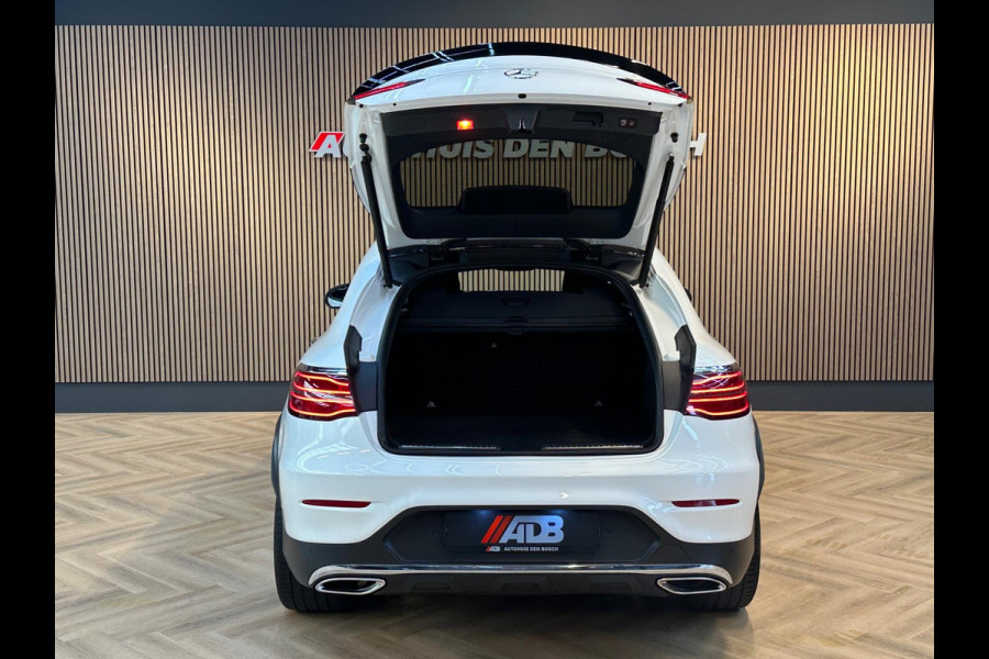 Mercedes-Benz GLC Coupé 250 4MATIC Premium Plus. Pano Mercedes-Benz GLC Coupé 250 4MATIC Premium Plus. Pano