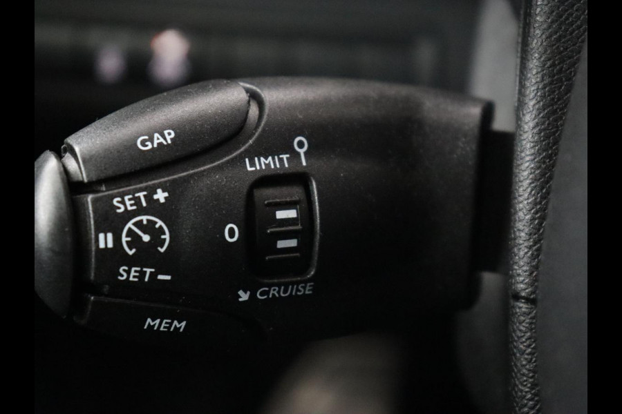 Peugeot 308 1.2 PureTech GT-line | Panoramadak | Trekhaak | DENON HiFi | Camera | Carplay | Keyless | Full LED | Navigatie | Park Assist | Climate control | Cruise control Peugeot 308 1.2 PureTech GT-line | Panoramadak | Trekhaak | DENON HiFi | Camera | Carplay | Keyless | Full LED | Navigatie | Park Assist | Climate control | Cruise control