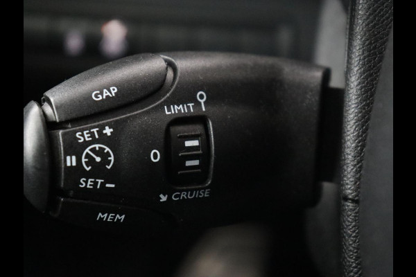 Peugeot 308 1.2 PureTech GT-line | Panoramadak | Trekhaak | DENON HiFi | Camera | Carplay | Keyless | Full LED | Navigatie | Park Assist | Climate control | Cruise control Peugeot 308 1.2 PureTech GT-line | Panoramadak | Trekhaak | DENON HiFi | Camera | Carplay | Keyless | Full LED | Navigatie | Park Assist | Climate control | Cruise control