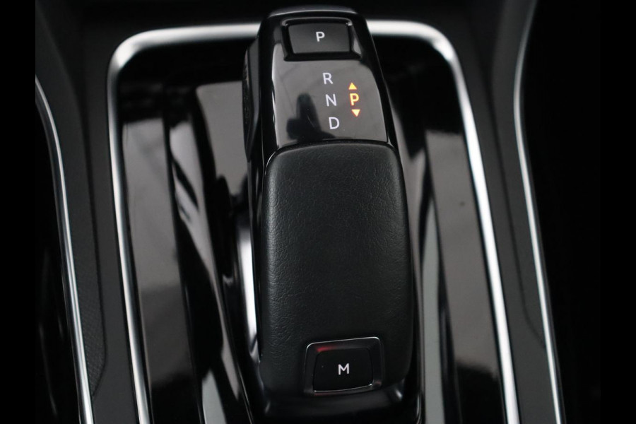 Peugeot 308 1.2 PureTech GT-line | Panoramadak | Trekhaak | DENON HiFi | Camera | Carplay | Keyless | Full LED | Navigatie | Park Assist | Climate control | Cruise control Peugeot 308 1.2 PureTech GT-line | Panoramadak | Trekhaak | DENON HiFi | Camera | Carplay | Keyless | Full LED | Navigatie | Park Assist | Climate control | Cruise control