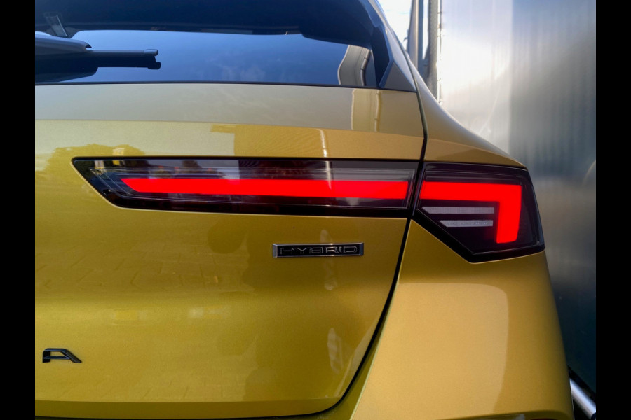 Opel Astra BWJ 2023 | 1.6 Hybrid 181PK GS-LINE | CAMERA | CARPLAY | NAVI | LED | 18'' LMV | SPORTSTOELEN | ALACANTARA