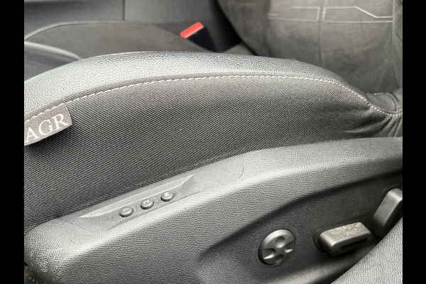 Opel Astra BWJ 2023 | 1.6 Hybrid 181PK GS-LINE | CAMERA | CARPLAY | NAVI | LED | 18'' LMV | SPORTSTOELEN | ALACANTARA