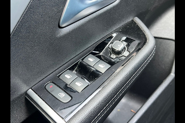 Opel Astra BWJ 2023 | 1.6 Hybrid 181PK GS-LINE | CAMERA | CARPLAY | NAVI | LED | 18'' LMV | SPORTSTOELEN | ALACANTARA