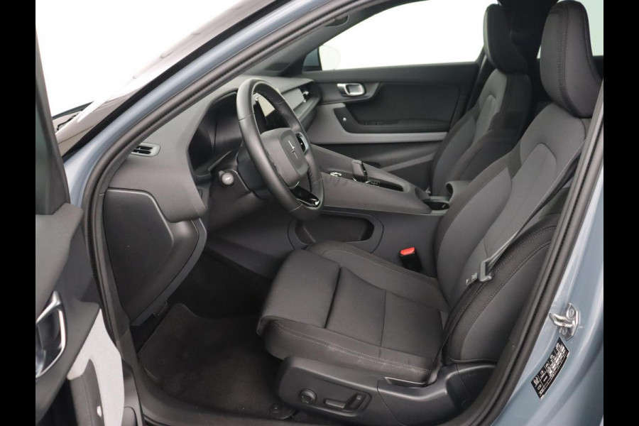 Polestar 2 Long Range Dual Motor Launch Edition 78kWh | Panoramadak | Trekhaak | Stoel & stuurverwarming | 360 camera | Adaptive cruise | Harman/Kardon | Carplay Polestar 2 Long Range Dual Motor Launch Edition 78kWh | Panoramadak | Trekhaak | Stoel & stuurverwarming | 360 camera | Adaptive cruise | Harman/Kardon | Carplay