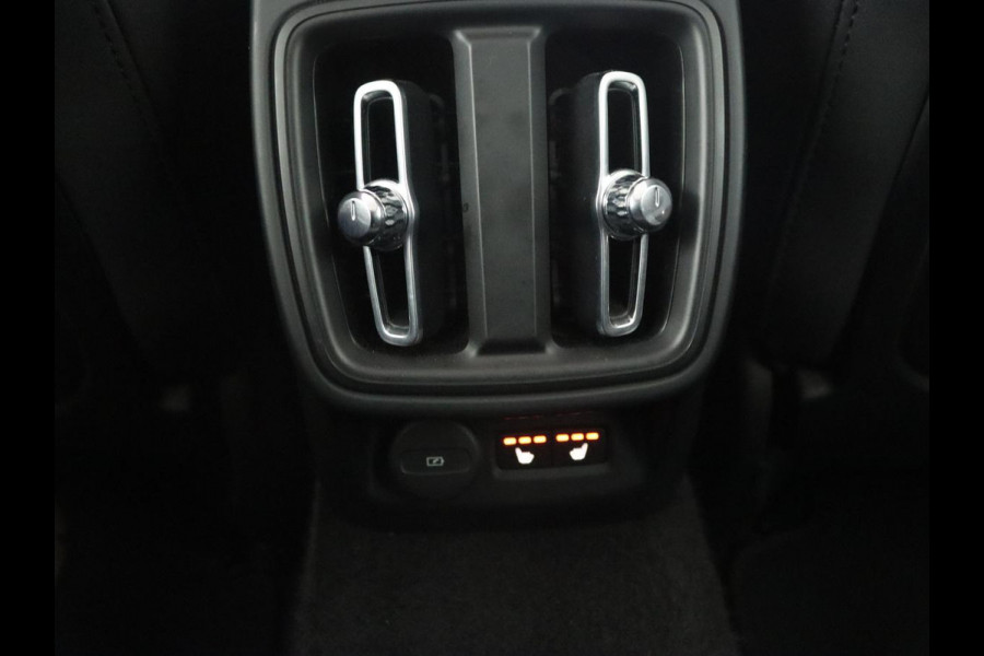 Polestar 2 Long Range Dual Motor Launch Edition 78kWh | Panoramadak | Trekhaak | Stoel & stuurverwarming | 360 camera | Adaptive cruise | Harman/Kardon | Carplay Polestar 2 Long Range Dual Motor Launch Edition 78kWh | Panoramadak | Trekhaak | Stoel & stuurverwarming | 360 camera | Adaptive cruise | Harman/Kardon | Carplay