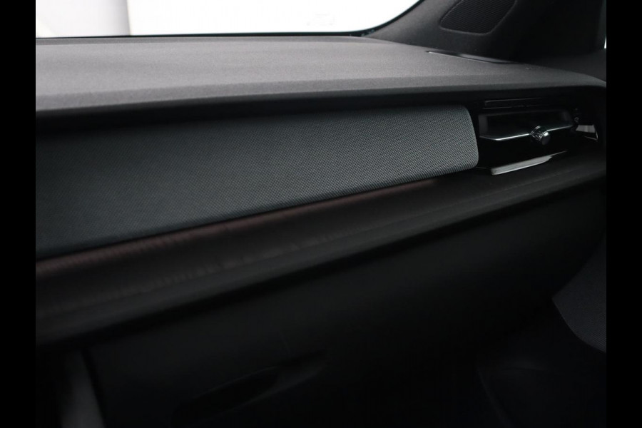 Polestar 2 Long Range Dual Motor Launch Edition 78kWh | Panoramadak | Trekhaak | Stoel & stuurverwarming | 360 camera | Adaptive cruise | Harman/Kardon | Carplay Polestar 2 Long Range Dual Motor Launch Edition 78kWh | Panoramadak | Trekhaak | Stoel & stuurverwarming | 360 camera | Adaptive cruise | Harman/Kardon | Carplay