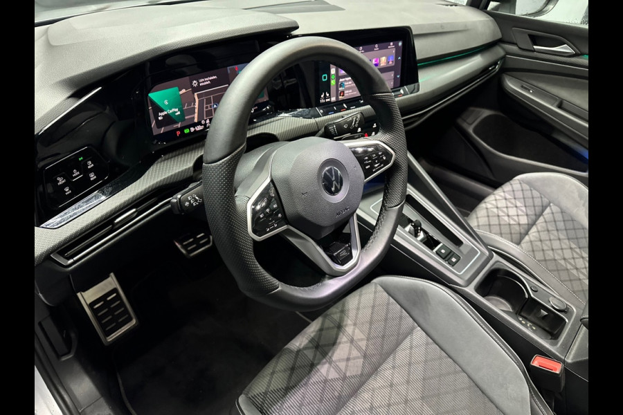 Volkswagen Golf 8 1.5 eTSI R-Line Business+