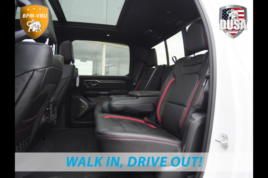 Dodge Ram | RHO | 3.0L Twin-Turbo I6 | 4x4 | Crew Cab TWIN-TURBO HIGH OUTPUT | Panoramadak | 14,4-inch Touchscreen | Passenger Display | Getoonde accessoires zijn verkrijgbaar tegen meerprijs