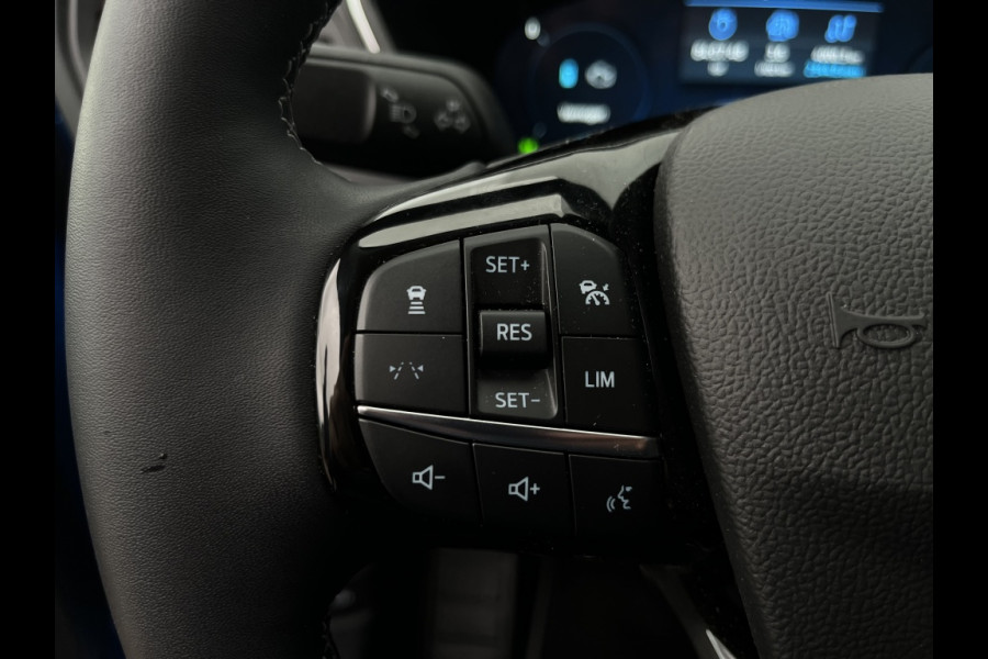 Ford Kuga 2.5 PHEV Active X TECHPACK! WINTERPACK! Ford Kuga 2.5 PHEV Active X TECHPACK! WINTERPACK!