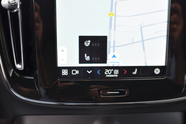 Volvo XC40 B4 211PK Plus Dark BLIS | ACC | Harman&Kardon | Keyless | Park Assist | Verwarmbare voorruit  | Trekhaak Volvo XC40 B4 211PK Plus Dark BLIS | ACC | Harman&Kardon | Keyless | Park Assist | Verwarmbare voorruit  | Trekhaak