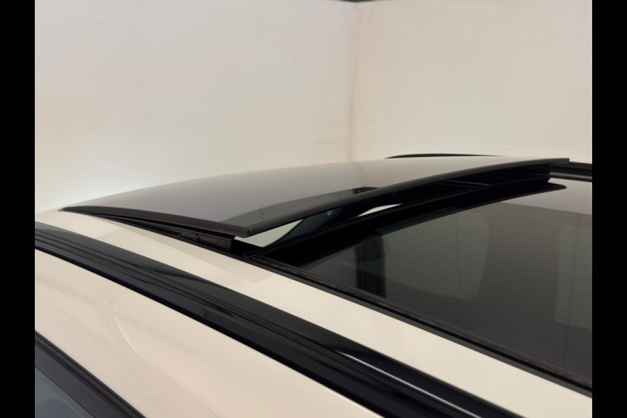 BMW X1 SDrive18d Exe / M Pakket / Pano / NL-auto / Leder BMW X1 SDrive18d Exe / M Pakket / Pano / NL-auto / Leder