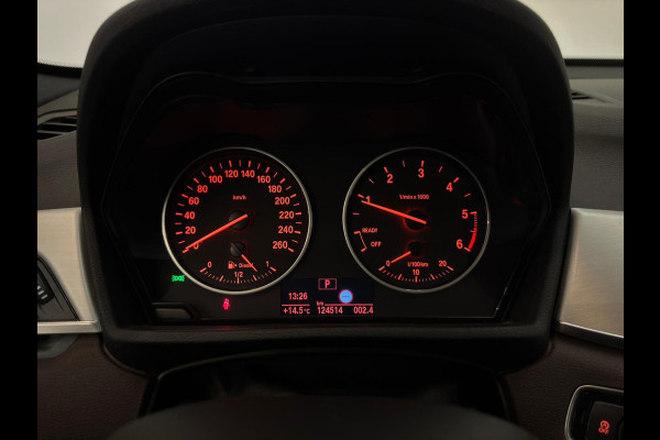 BMW X1 SDrive18d Exe / M Pakket / Pano / NL-auto / Leder BMW X1 SDrive18d Exe / M Pakket / Pano / NL-auto / Leder