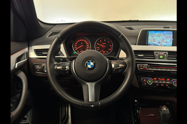 BMW X1 SDrive18d Exe / M Pakket / Pano / NL-auto / Leder BMW X1 SDrive18d Exe / M Pakket / Pano / NL-auto / Leder