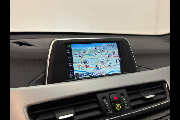 BMW X1 SDrive18d Exe / M Pakket / Pano / NL-auto / Leder BMW X1 SDrive18d Exe / M Pakket / Pano / NL-auto / Leder