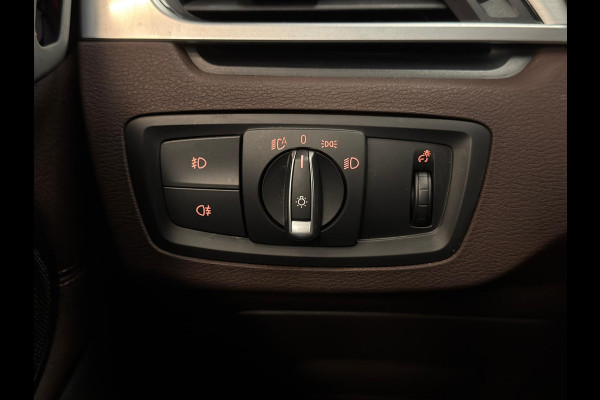 BMW X1 SDrive18d Exe / M Pakket / Pano / NL-auto / Leder BMW X1 SDrive18d Exe / M Pakket / Pano / NL-auto / Leder