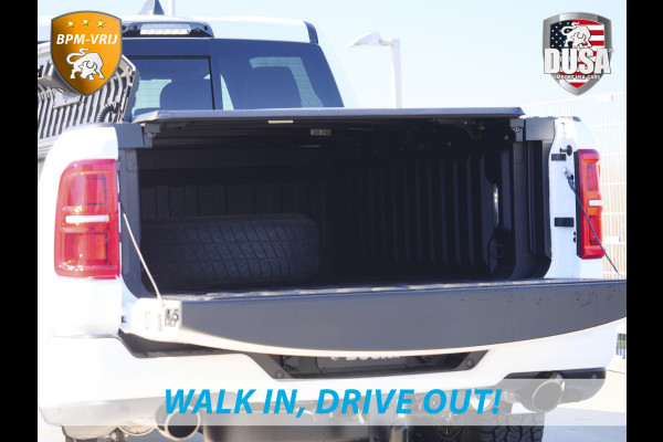 Dodge Ram | 1500 | Limited | Night | 3.0L Twin-Turbo I6 | High Output | BPM-VRIJ | Passenger Display | 14,4 Touch Screen | Harman Kardon | RAMBOX Getoonde accessoires zijn verkrijgbaar tegen meerprijs Dodge Ram | 1500 | Limited | Night | 3.0L Twin-Turbo I6 | High Output | BPM-VRIJ | Passenger Display | 14,4 Touch Screen | Harman Kardon | RAMBOX Getoonde accessoires zijn verkrijgbaar tegen meerprijs