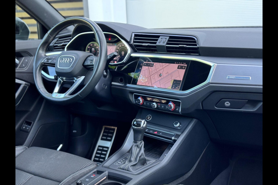 Audi Q3 Sportback 45 TFSI e S Edition Pano/B&O/Keyless/Trekhaak Audi Q3 Sportback 45 TFSI e S Edition Pano/B&O/Keyless/Trekhaak