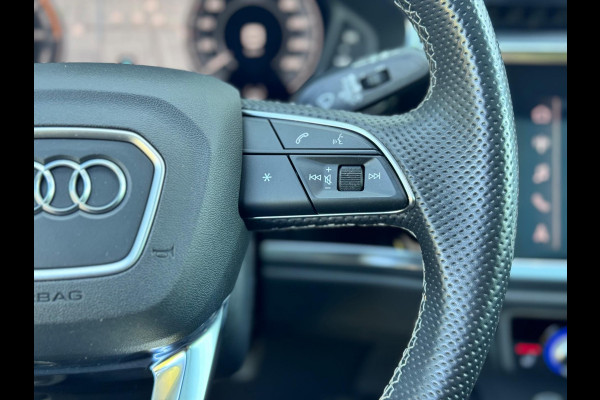 Audi Q3 Sportback 45 TFSI e S Edition Pano/B&O/Keyless/Trekhaak Audi Q3 Sportback 45 TFSI e S Edition Pano/B&O/Keyless/Trekhaak
