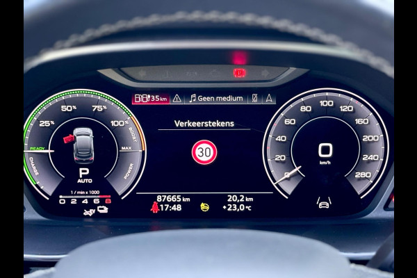 Audi Q3 Sportback 45 TFSI e S Edition Pano/B&O/Keyless/Trekhaak Audi Q3 Sportback 45 TFSI e S Edition Pano/B&O/Keyless/Trekhaak