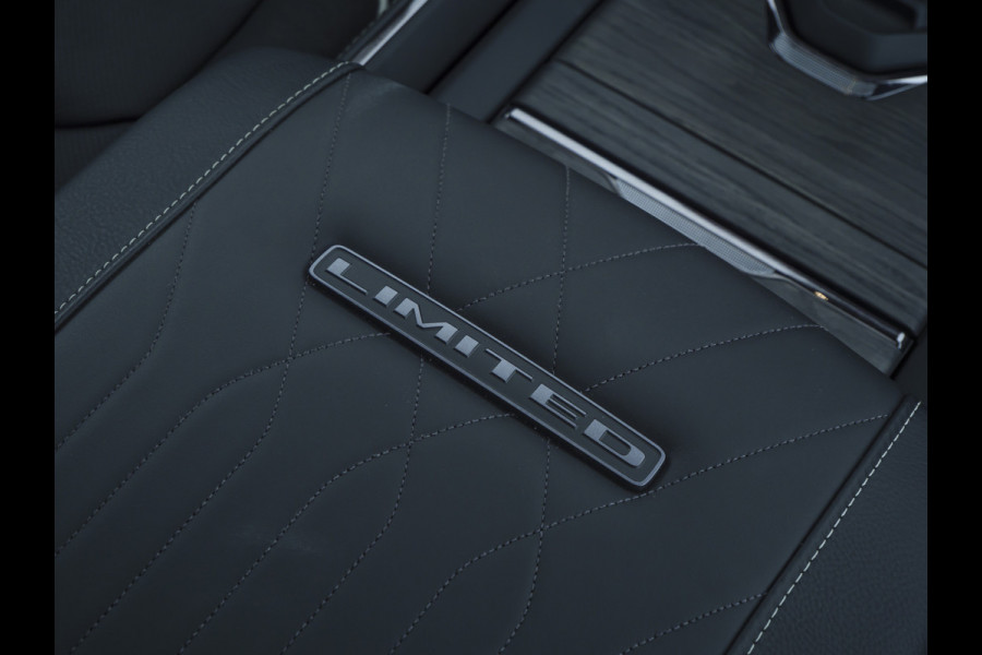 Dodge Ram | 1500 | Limited | Night | 3.0L Twin-Turbo I6 | High Output | BPM-VRIJ | Passenger Display | 14,4 Touch Screen | Harman Kardon | RAMBOX Getoonde accessoires zijn verkrijgbaar tegen meerprijs Dodge Ram | 1500 | Limited | Night | 3.0L Twin-Turbo I6 | High Output | BPM-VRIJ | Passenger Display | 14,4 Touch Screen | Harman Kardon | RAMBOX Getoonde accessoires zijn verkrijgbaar tegen meerprijs