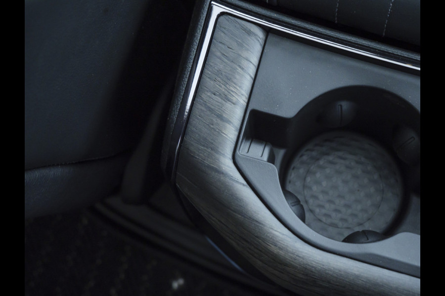 Dodge Ram | 1500 | Limited | Night | 3.0L Twin-Turbo I6 | High Output | BPM-VRIJ | Passenger Display | 14,4 Touch Screen | Harman Kardon | RAMBOX Getoonde accessoires zijn verkrijgbaar tegen meerprijs Dodge Ram | 1500 | Limited | Night | 3.0L Twin-Turbo I6 | High Output | BPM-VRIJ | Passenger Display | 14,4 Touch Screen | Harman Kardon | RAMBOX Getoonde accessoires zijn verkrijgbaar tegen meerprijs