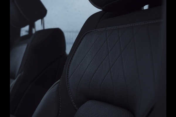 Dodge Ram | 1500 | Limited | Night | 3.0L Twin-Turbo I6 | High Output | BPM-VRIJ | Passenger Display | 14,4 Touch Screen | Harman Kardon | RAMBOX Getoonde accessoires zijn verkrijgbaar tegen meerprijs Dodge Ram | 1500 | Limited | Night | 3.0L Twin-Turbo I6 | High Output | BPM-VRIJ | Passenger Display | 14,4 Touch Screen | Harman Kardon | RAMBOX Getoonde accessoires zijn verkrijgbaar tegen meerprijs