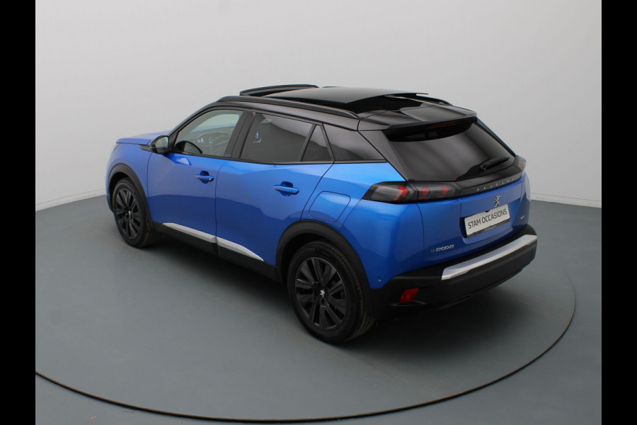 Peugeot e-2008 EV GT 50 kWh 360° Camera | Adapt. Cruise | Parkeersens. v+a | Stoelverw. | Panoramadak