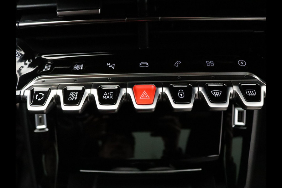 Peugeot e-2008 EV GT 50 kWh 360° Camera | Adapt. Cruise | Parkeersens. v+a | Stoelverw. | Panoramadak