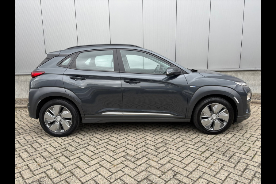 Hyundai Kona EV Comfort 64 kWh Camera / Navigatie Hyundai Kona EV Comfort 64 kWh Camera / Navigatie