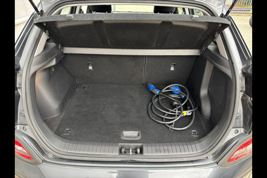 Hyundai Kona EV Comfort 64 kWh Camera / Navigatie Hyundai Kona EV Comfort 64 kWh Camera / Navigatie