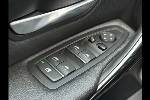 BMW 4 Serie Gran Coupé 420i xDrive Executive | M-Sport | Leder | 19'' Inch | Stoelverwarming BMW 4 Serie Gran Coupé 420i xDrive Executive | M-Sport | Leder | 19'' Inch | Stoelverwarming