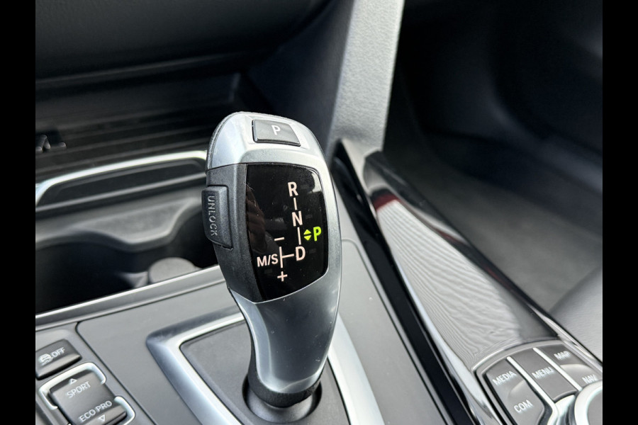 BMW 4 Serie Gran Coupé 420i xDrive Executive | M-Sport | Leder | 19'' Inch | Stoelverwarming BMW 4 Serie Gran Coupé 420i xDrive Executive | M-Sport | Leder | 19'' Inch | Stoelverwarming