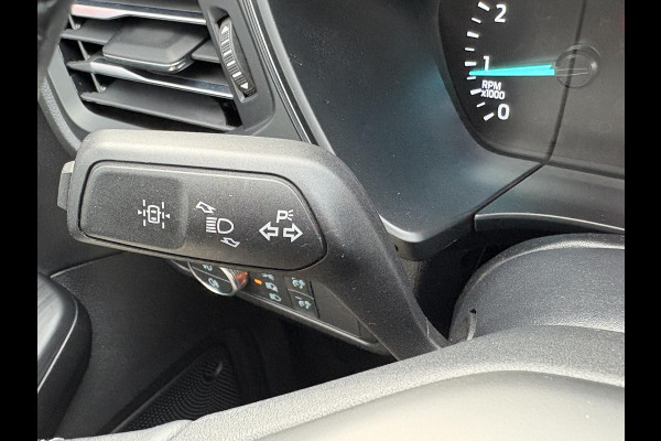 Ford Kuga 1.5 EcoBoost Titanium 150pk | Head Up Display | Matrix LED | Winterpack | Trekhaak | 1.800kg Trekgewicht