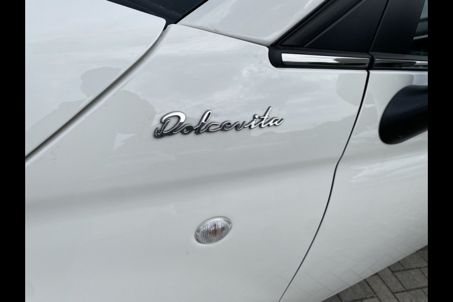 Fiat 500 Dolcevita 1.0 Hybrid 16" LMV Fiat 500 Dolcevita 1.0 Hybrid 16" LMV