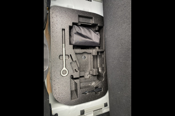 Fiat 500 Dolcevita 1.0 Hybrid 16" LMV Fiat 500 Dolcevita 1.0 Hybrid 16" LMV