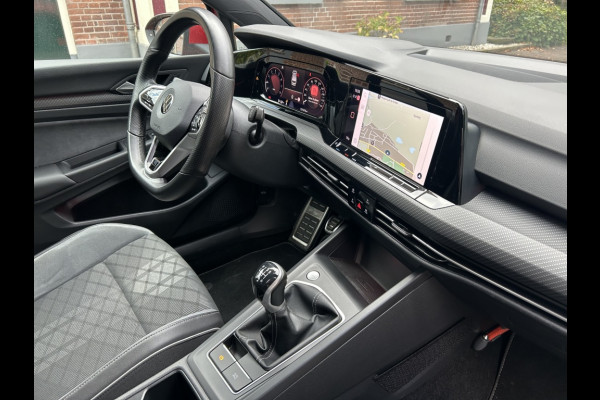Volkswagen GOLF Variant 1.5 TSI 130pk R-Line Navi, ACC, Carplay, Trekhaak elektr. Volkswagen GOLF Variant 1.5 TSI 130pk R-Line Navi, ACC, Carplay, Trekhaak elektr.