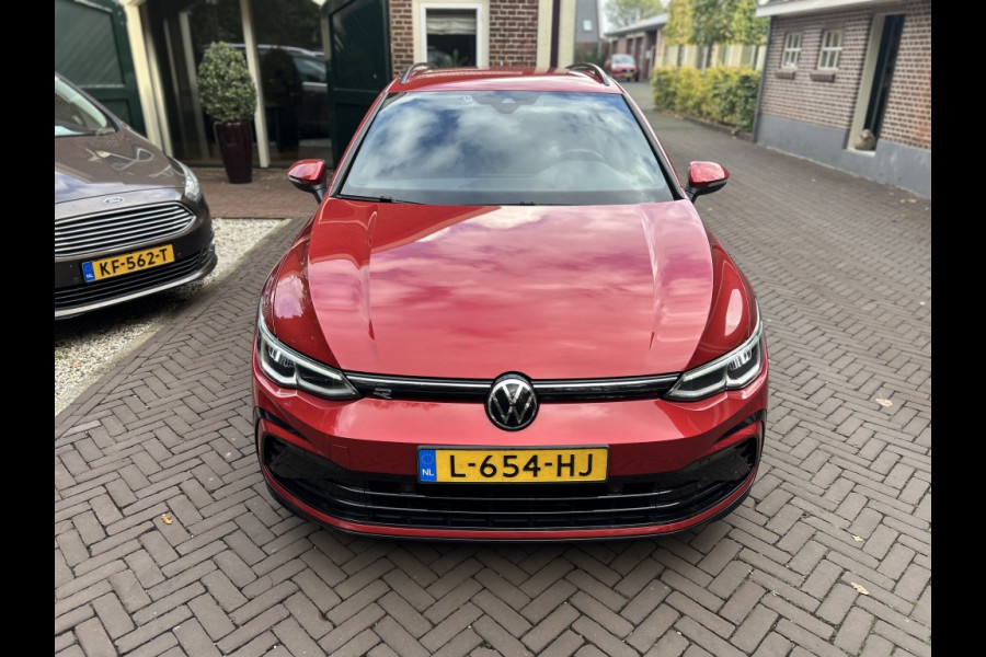 Volkswagen GOLF Variant 1.5 TSI 130pk R-Line Navi, ACC, Carplay, Trekhaak elektr. Volkswagen GOLF Variant 1.5 TSI 130pk R-Line Navi, ACC, Carplay, Trekhaak elektr.