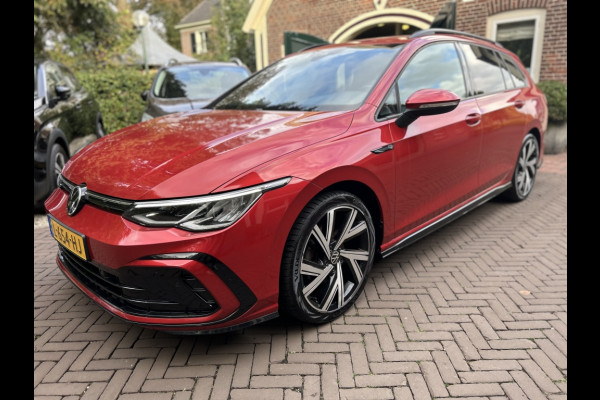 Volkswagen GOLF Variant 1.5 TSI 130pk R-Line Navi, ACC, Carplay, Trekhaak elektr. Volkswagen GOLF Variant 1.5 TSI 130pk R-Line Navi, ACC, Carplay, Trekhaak elektr.