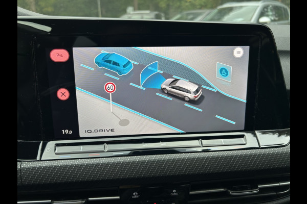 Volkswagen GOLF Variant 1.5 TSI 130pk R-Line Navi, ACC, Carplay, Trekhaak elektr. Volkswagen GOLF Variant 1.5 TSI 130pk R-Line Navi, ACC, Carplay, Trekhaak elektr.