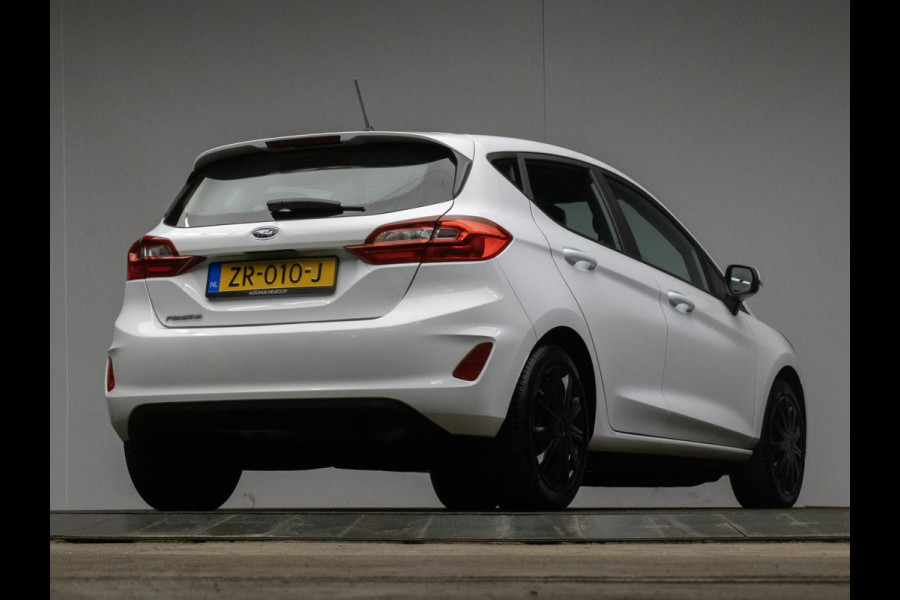 Ford Fiesta 1.1 Sport (APPLE CARPLAY,NAVI,CRUISE,LED,BLACK&WHITE EDITION,ELEKTRISCH PAKKET,SPORTSTOELEN,NETTE STAAT) Ford Fiesta 1.1 Sport (APPLE CARPLAY,NAVI,CRUISE,LED,BLACK&WHITE EDITION,ELEKTRISCH PAKKET,SPORTSTOELEN,NETTE STAAT)