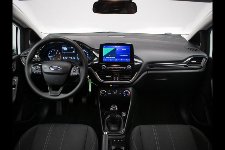 Ford Fiesta 1.1 Sport (APPLE CARPLAY,NAVI,CRUISE,LED,BLACK&WHITE EDITION,ELEKTRISCH PAKKET,SPORTSTOELEN,NETTE STAAT) Ford Fiesta 1.1 Sport (APPLE CARPLAY,NAVI,CRUISE,LED,BLACK&WHITE EDITION,ELEKTRISCH PAKKET,SPORTSTOELEN,NETTE STAAT)