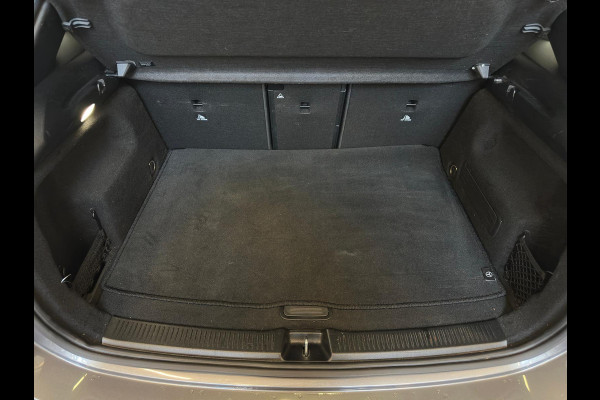 Mercedes-Benz B-Klasse 200 Business Solution AMG|NAP|PANO|DEALER ONDERHOUDEN Mercedes-Benz B-Klasse 200 Business Solution AMG|NAP|PANO|DEALER ONDERHOUDEN