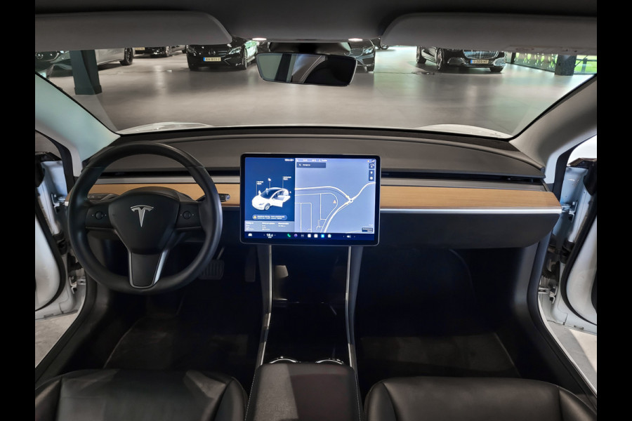 Tesla Model 3 Standard RWD Plus 60 kWh Pano|Leder|Autopilot|NL auto