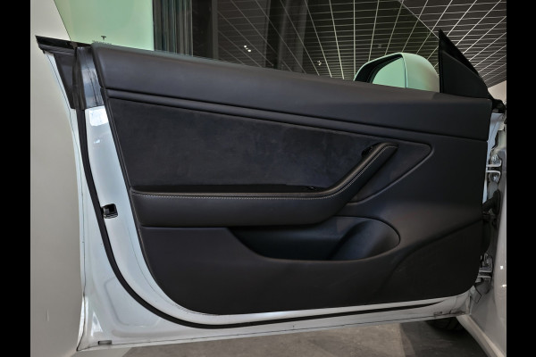 Tesla Model 3 Standard RWD Plus 60 kWh Pano|Leder|Autopilot|NL auto